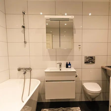 Explore Villa Tromso